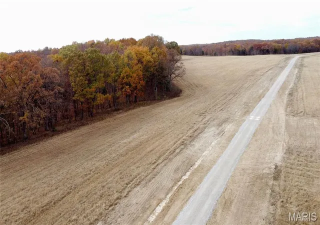 Photo 3 of House for sale at Tract 7 Polston Ln, Marthasville, MO 63357 | MLS# MIS25077478 | Listing updated on 2026-07-07