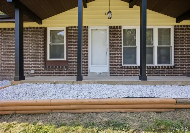 2nd image of 1320 Fenton Hills Rd, Fenton, MO 63026 | MLS# MIS25077510