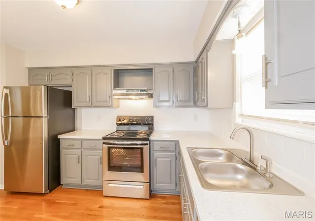 5th image of 408 N Washington St, Raymore, MO 64083 | MLS# MIS25077800