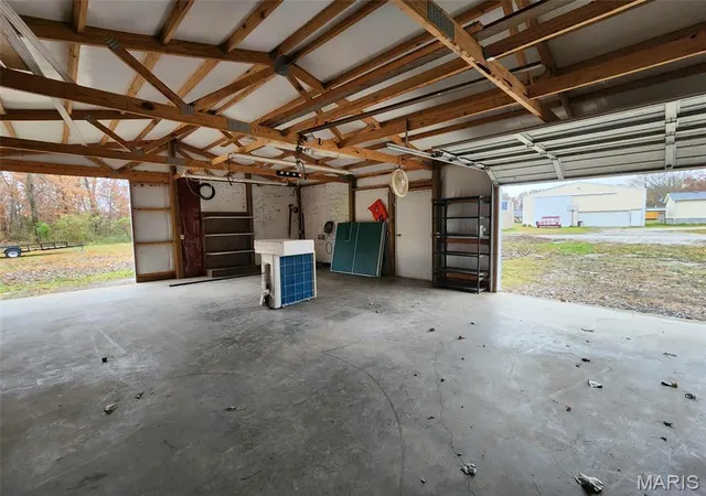 Photo 34 of Manufactured home for sale at 1106 Harrison Ave, Sandoval, IL 62882 | MLS# MIS25078025 | Listing updated on 2026-08-31