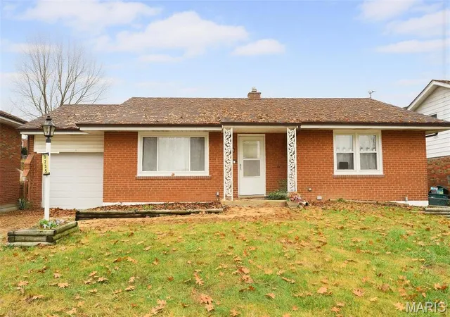 Homes for sale in St Louis, MO | 9235 Filibert Dr, St Louis, MO 63137 | MLS# MIS25078128