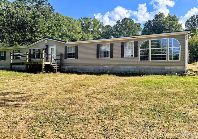 Photo 2 of Manufactured home for sale at 172 Cherryville Rd, Salem, MO 65560 | MLS# MIS25078143 | Listing updated on 2026-09-30