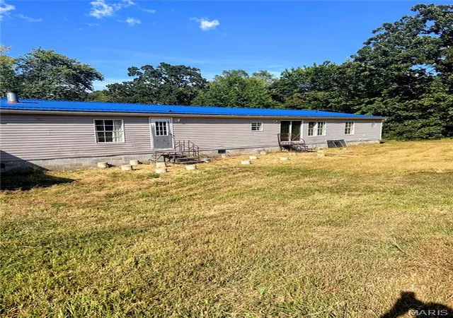 Photo 3 of Manufactured home for sale at 172 Cherryville Rd, Salem, MO 65560 | MLS# MIS25078143 | Listing updated on 2026-09-30