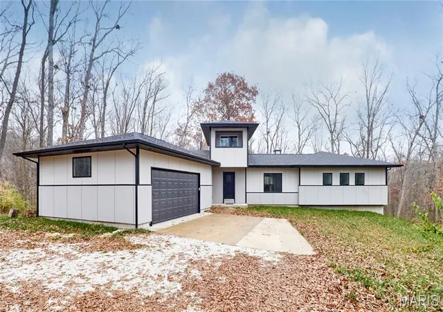 Photo 1 of Single Family Residence at 14844 Ralls Dr, Troy, MO 63379 | MLS# MIS25078504 |  | Sold on 2026-01-30