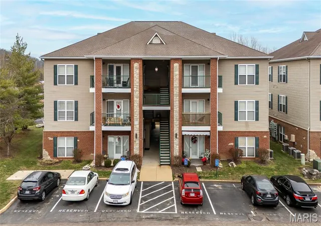 1st image of 895 Forest Ave #103, Valley Park, MO 63088 | MLS# MIS25078574
