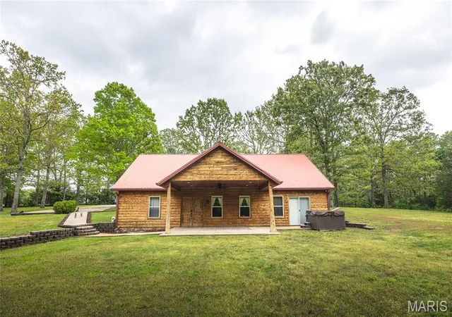 Homes for sale in Laquey, MO | 27655 Sandy Dr, Laquey, MO 65534 | MLS# MIS25078817