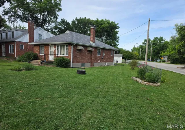 Homes for sale in Ferguson, MO | 456 Georgia Ave, Ferguson, MO 63135 | MLS# MIS25079190