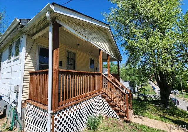 Homes for sale in Jennings, MO | 5659 Wilborn Dr, Jennings, MO 63136 | MLS# MIS25079433