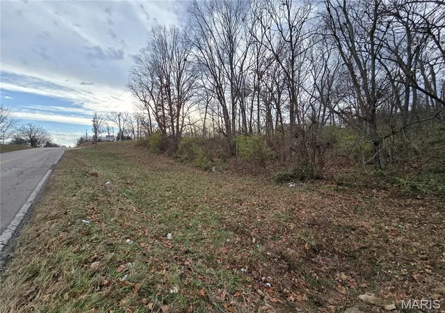 Homes for sale in St Clair, MO | 0 Crescent Lake Road Road, St Clair, MO 63077 | MLS# MIS25079528