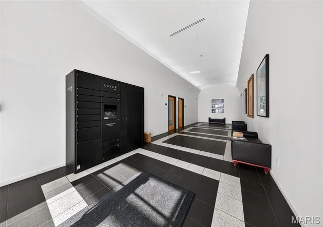 Photo 2 of Condo for sale at 1511 Locust St #410, Saint Louis, MO 63103 | MLS# MIS25079544 | Listing updated on 2026-07-28