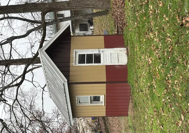 Homes for sale in Poplar Bluff, MO | 816 Kendall Ave, Poplar Bluff, MO 63901 | MLS# MIS25079583