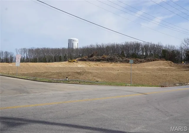 2nd image of 0 Mccutchen Dr, Rolla, MO 65401 | MLS# MIS25079909