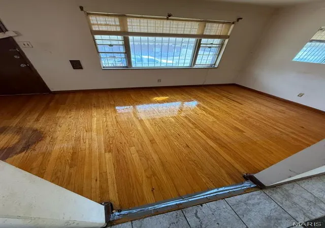 Photo 1 of Single Family Residence at 2719 Keokuk St, Saint Louis, MO 63118 | MLS# MIS25080119 | | Sold on 2026-01-12
