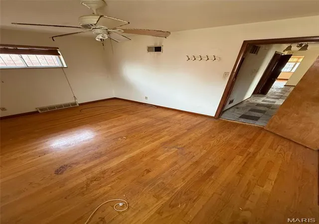 Photo 3 of Single Family Residence at 2719 Keokuk St, Saint Louis, MO 63118 | MLS# MIS25080119 | | Sold on 2026-01-12