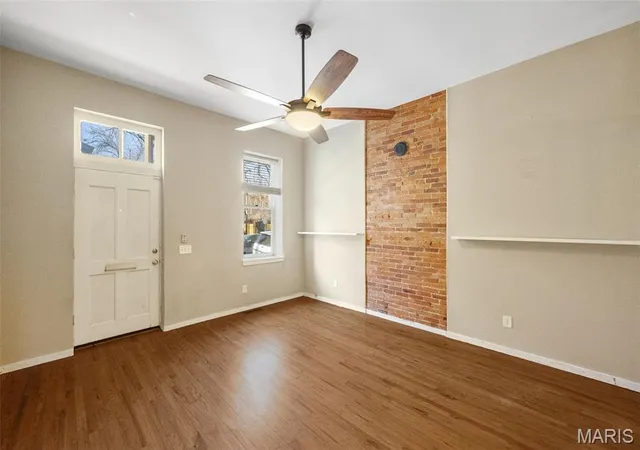2nd image of 2320 S 9th St, Saint Louis, MO 63104 | MLS# MIS25080392