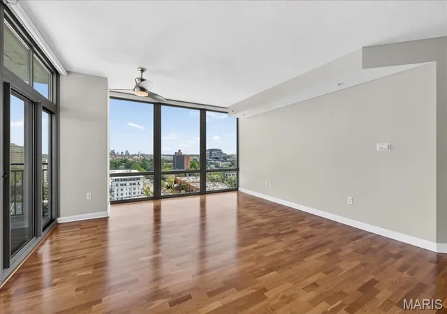 Photo 3 of Condo for sale at 4909 Laclede Ave #1404, Saint Louis, MO 63108 | MLS# MIS25080434 | Listing updated on 2026-09-16