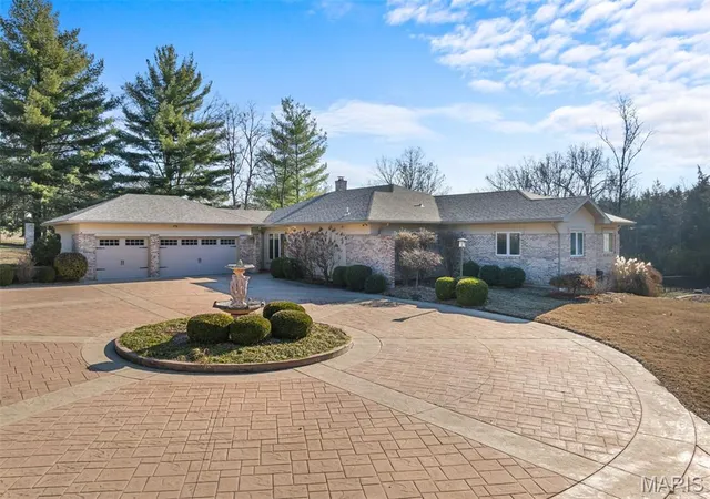 2nd image of 6414 Country Club Rd, Washington, MO 63090 | MLS# MIS25080491