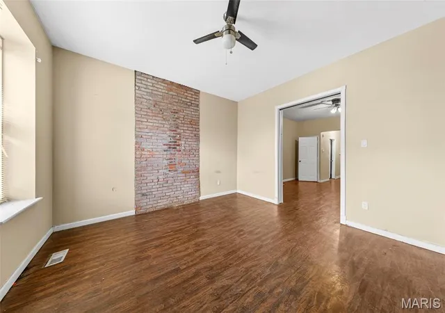 Photo 1 of Single Family Residence at 3018 Texas Ave, Saint Louis, MO 63118 | MLS# MIS25080833 | | Sold on 2026-04-29