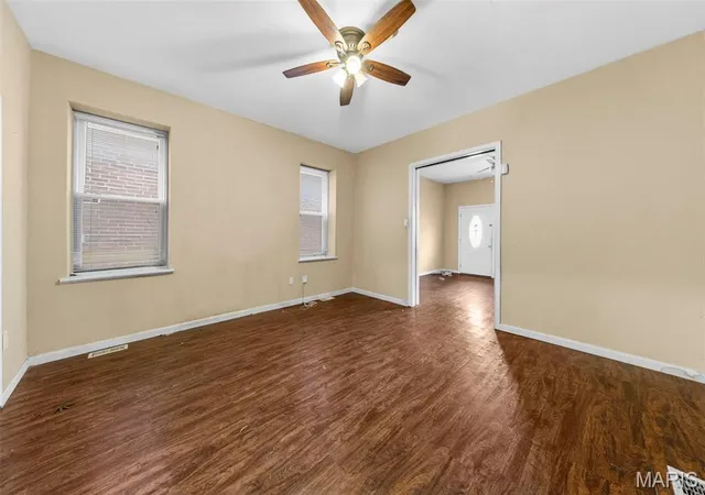 Photo 4 of Single Family Residence at 3018 Texas Ave, Saint Louis, MO 63118 | MLS# MIS25080833 | | Sold on 2026-04-29
