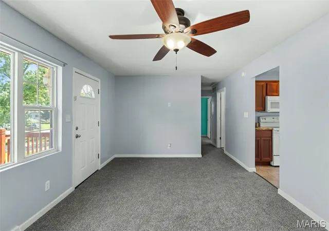 Homes for sale in Moro, IL | 228 Willowrun Dr, Moro, IL 62067 | MLS# MIS25081073