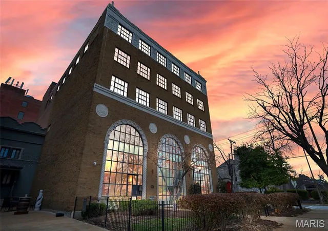 Homes for sale in St Louis, MO | 4901 Washington Blvd #4B, St Louis, MO 63108 | MLS# MIS25081136