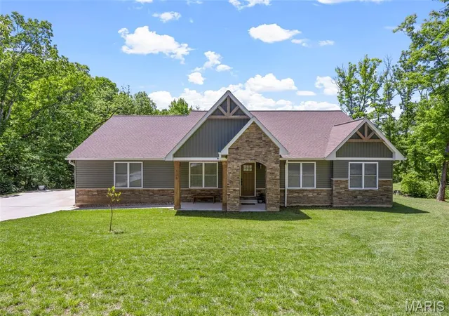 Homes for sale in Foristell, MO | 506 Fennel Ct, Foristell, MO 63348 | MLS# MIS25081176