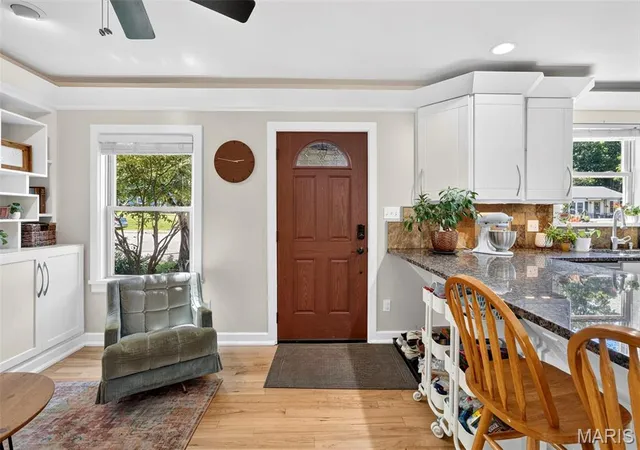 Photo 3 of Sale Pending at 9434 Brenda Ave, St Louis, MO 63123 | MLS# MIS25081224 | Listing updated on 2026-08-19