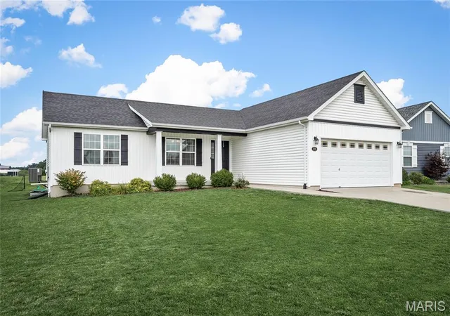 Homes for sale in Warrenton, MO | 829 Warrior Ridge Dr, Warrenton, MO 63383 | MLS# MIS25081330