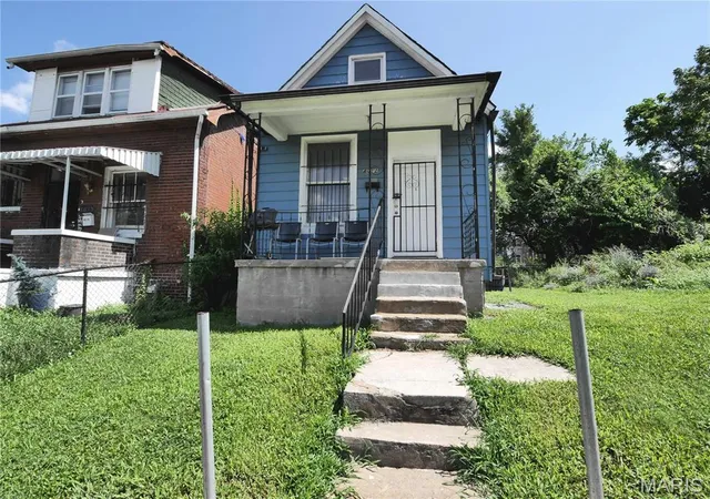 Single family home for sale at 4611 San Francisco Ave, Saint Louis, MO 63115 | MLS# MIS25081808 | Listing updated on 2026-03-17