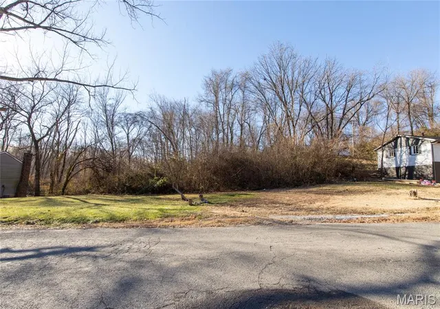 13th image of 29 Highwood Dr, Belleville, IL 62223 | MLS# MIS25081839