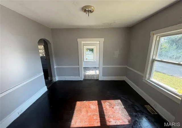 Photo 4 of Single family home for sale at 6227 Greer Ave, Saint Louis, MO 63121 | MLS# MIS25082052 | Listing updated on 2026-08-31