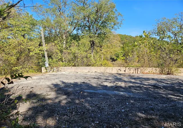 Photo 3 of Land for sale at 2151 Lake Park Trl, De Soto, MO 63020 | MLS# MIS25082086 | Listing updated on 2026-06-15