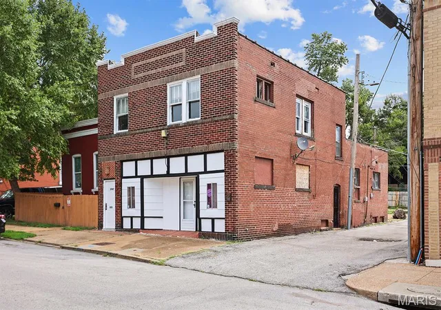 Photo 2 of Multi family home for sale at 3742 California Ave, Saint Louis, MO 63118 | MLS# MIS25082152 | Listing updated on 2026-08-17