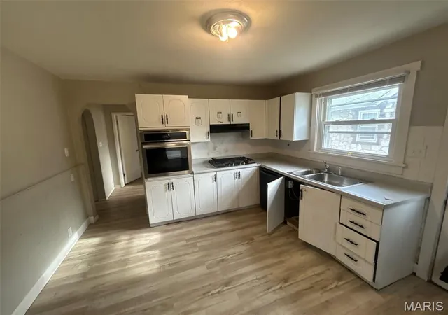 4th image of 814 Elsworth Pl, Saint Louis, MO 63135 | MLS# MIS25082460