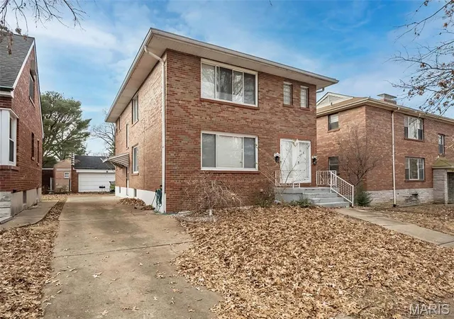 Photo 3 of Sale Pending at 5836 Robert Ave #38, Saint Louis, MO 63109 | MLS# MIS25082486 | Listing updated on 2026-09-27