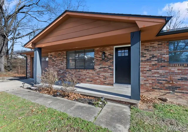 Photo 1 of Single Family Residence at 204 Tippett St, Marble Hill, MO 63764 | MLS# MIS25082968 | | Sold on 2026-02-20