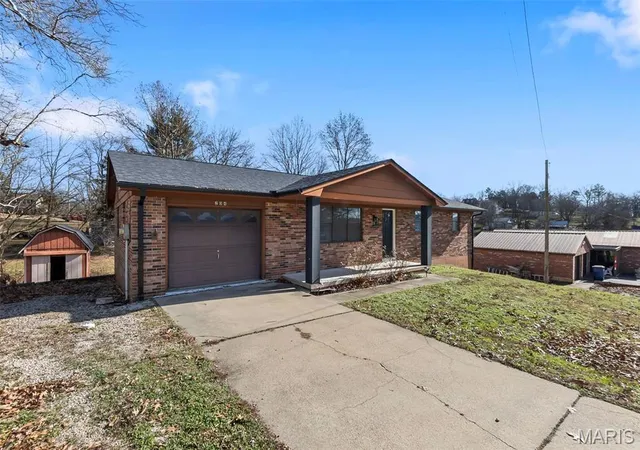 Photo 2 of Single Family Residence at 204 Tippett St, Marble Hill, MO 63764 | MLS# MIS25082968 | | Sold on 2026-02-20