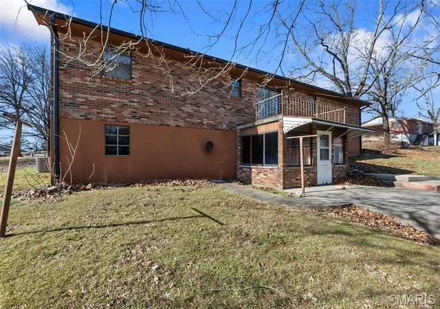 Photo 5 of Single Family Residence at 204 Tippett St, Marble Hill, MO 63764 | MLS# MIS25082968 | | Sold on 2026-02-20