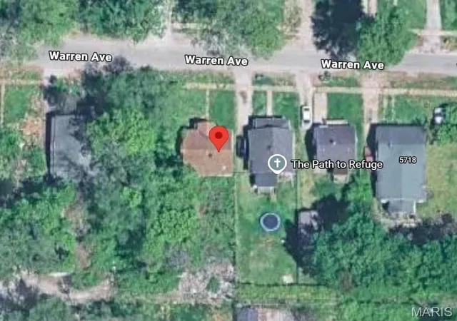 Photo 3 of Single family home for sale at 5710 Warren Ave, East Saint Louis, IL 62204 | MLS# MIS26000954 | Listing updated on 2026-01-22