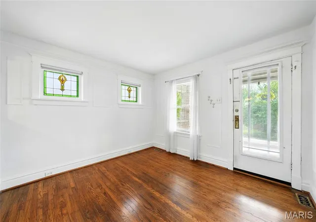 Photo 2 of Single Family Residence at 1457 Sproule Ave, Saint Louis, MO 63139 | MLS# MIS26001120 | | Sold on 2026-02-24