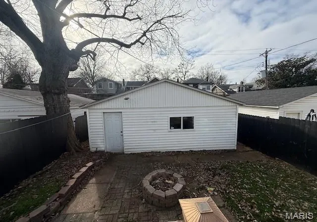 Photo 16 of Single family home for sale at 1012 Bates St, Saint Louis, MO 63111 | MLS# MIS26001217 | Listing updated on 2026-10-05