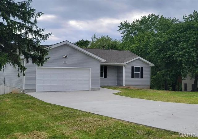 Homes for sale in Ferguson, MO | 1051 Smith Ave, Ferguson, MO 63135 | MLS# MIS26001283