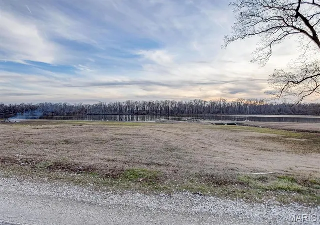 Photo 2 of Land for sale at 1109 W Main St, Grafton, IL 62037 | MLS# MIS26001417 | Listing updated on 2026-09-26
