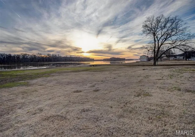 Photo 3 of Land for sale at 1109 W Main St, Grafton, IL 62037 | MLS# MIS26001417 | Listing updated on 2026-09-26