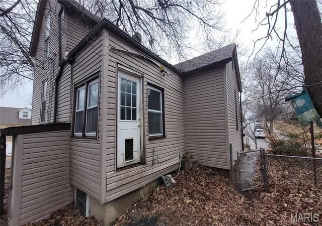 5th image of 3726 Osceola St, St Louis, MO 63116 | MLS# MIS26001458