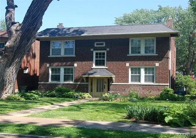 Photo 2 of Multi family home for sale at 4951 Magnolia Ave, Saint Louis, MO 63139 | MLS# MIS26001551 | Listing updated on 2026-09-16