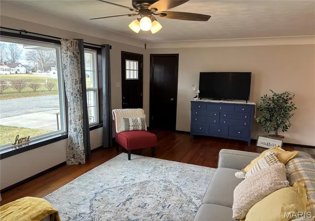Photo 4 of Single family home for sale at 210 N Elm St, Breese, IL 62230 | MLS# MIS26001571 | Listing updated on 2026-09-24