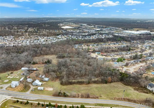2nd image of 5942 Hawkins Fuchs Rd, Saint Louis, MO 63129 | MLS# MIS26001919