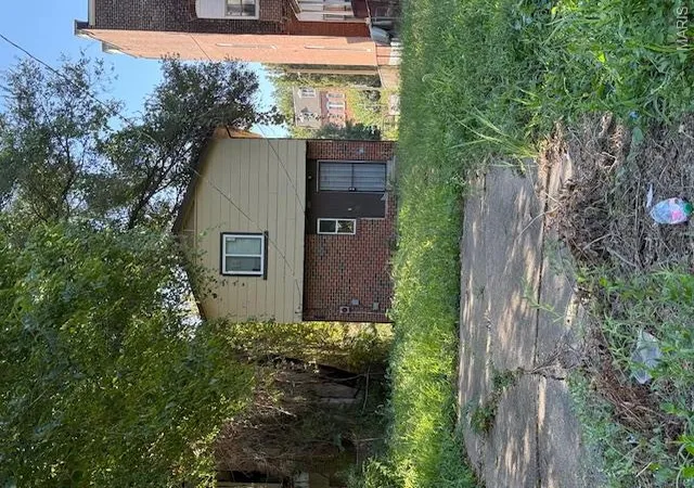Photo 2 of Single family home for sale at 1219 Sullivan Ave, Saint Louis, MO 63107 | MLS# MIS26001936 | Listing updated on 2026-08-31