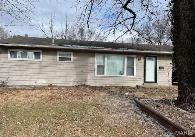 Homes for sale in Saint Louis, MO | 1601 Lakemoor Dr, Saint Louis, MO 63136 | MLS# MIS26002217